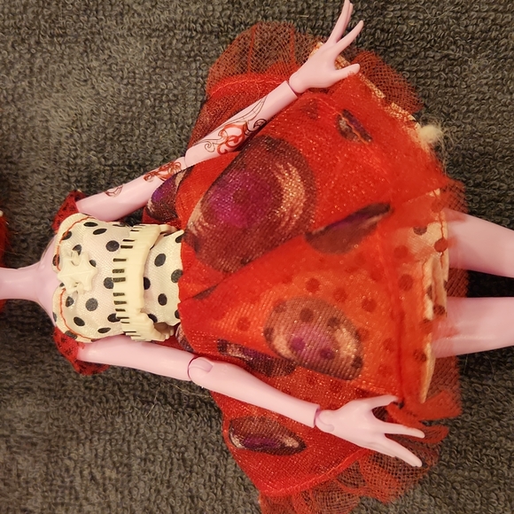 Monster High Doll Operetta, Locker, & Accessories - Picture 14 of 16